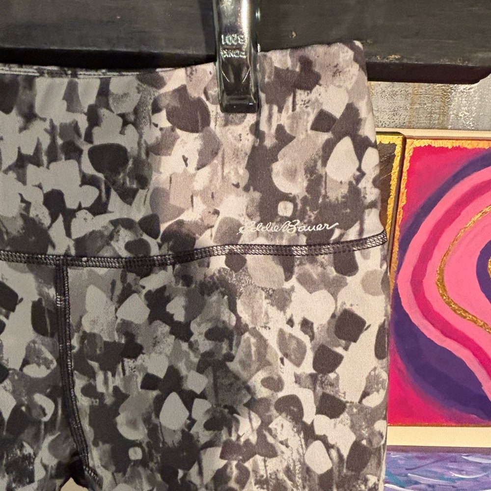 Eddie Bauer Monochrome Floral Leggings